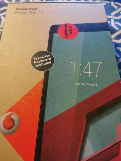 Vodacom Power Tab 10 - 3g & Wifi tablet complete with box and keyboard