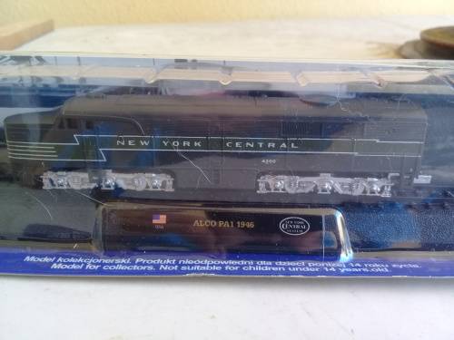 Static 1/144 locomotive sealed as new