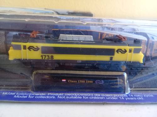 Static 1/144 scale locomotive class 1700 sealed as new