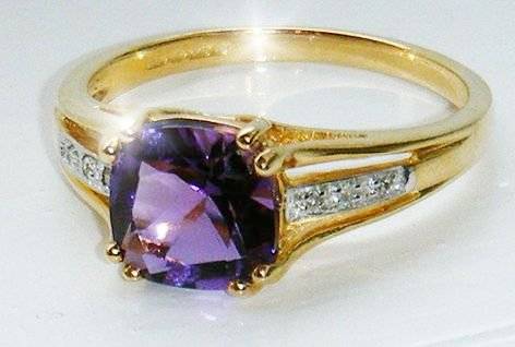 SUPERB 9CT YELLOW GOLD AMETHYST & DIAMOND RING SIZE P