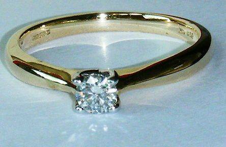 UK HALLMARKED 9CT GOLD .20 CARAT SOLITAIRE DIAMOND ENGAGEMENT RING SIZE K