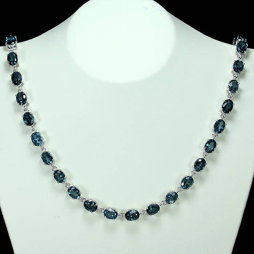 GENUINE AAA LONDON BLUE TOPAZ STERLING 925 SILVER NECKLACE LENGHT19.25 inch.