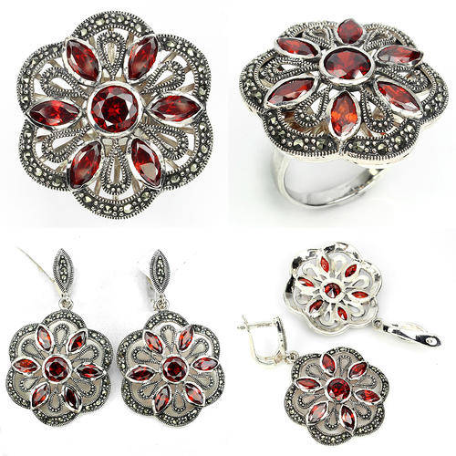 ***IN STOCK***REAL STONES!!!*** RED GARNET SWISS MARCASITE 925 SILVER FLOWER RING 9 AND EARRINGS