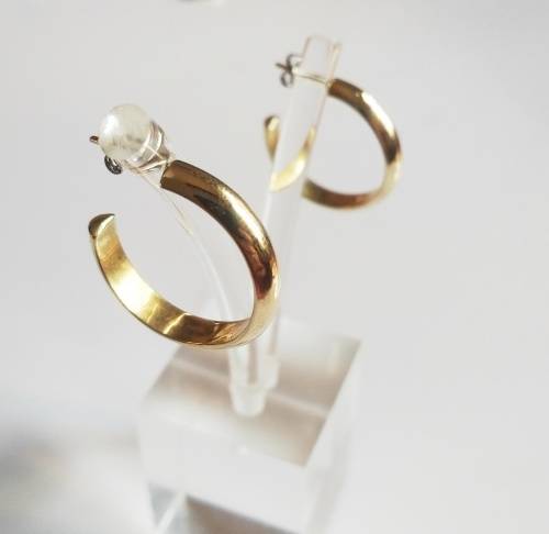***IN STOCK!!*** 9CT SOLID GOLD, 2.5 GRAM, 4MM WIDE HOOP EARRINGS