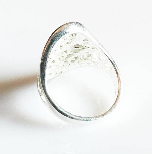 ***IN STOCK*** 5.7 GRAM SOLID 925 STERLING SILVER RING HANDMADE IN MUSCAT, OMAN.