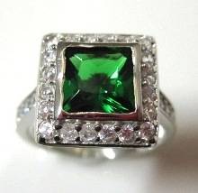 ***R1 499*** Green Quartz & White Topaz 925k Silver Square Ring