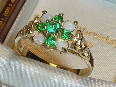 ***R7 000*** LOVELY 9CT GOLD EMERALD & OPAL CLUSTER RING