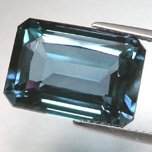 22.20Cts. RUSSIAN CZOCHRALSKI ALEXANDRITE GEM