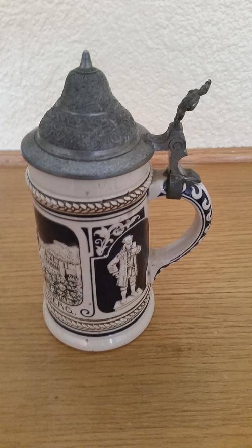 A GERMAN VINTAGE BEER MUG IN MINT CONDITION.