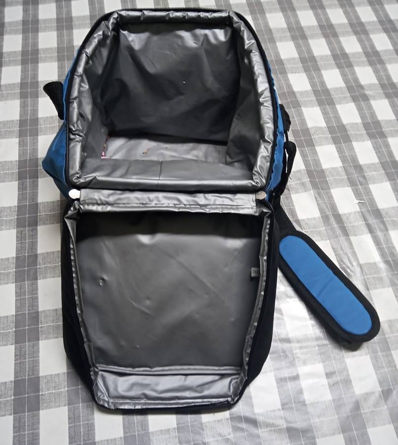 Bush baby cooler bag