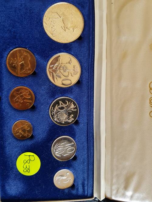 1983 Proof Set! R1 auction!