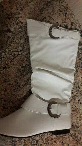 Stunning ladies white boots size 7, last one!