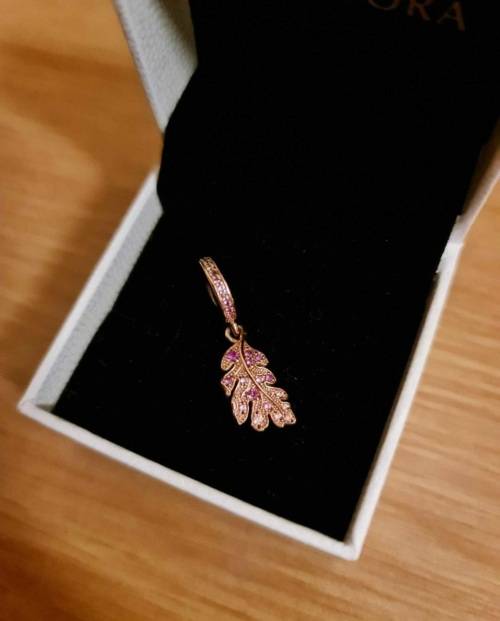 Original Pandora Leaf Charm