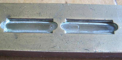 R1.00   ANTIQUE AND COLLECTABLE, PRESTON & SONS MAHOGANY AND BRASS SPIRIT LEVEL WORKING PERFECTLY.