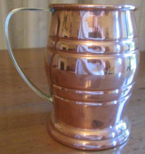 VINTAGE SOLID COPPER JUG WITH BRASS HANDLE, MADE BY MADONNA DI CAMPIGLIO IN GREAT CONDITION