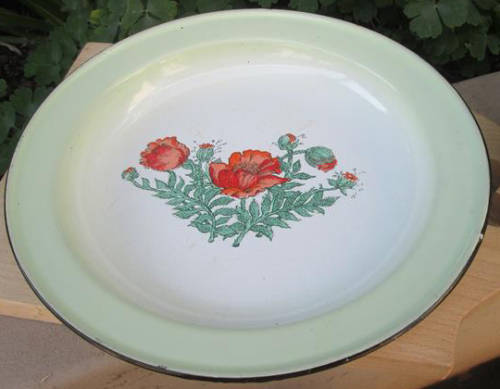 VINTAGE, ENAMEL PLATE WITH A FLORAL POPPY DESIGN.......COUNTRY KITCHEN PERFECT !!!!!