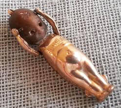 RARE !!! WW1 LUCKY CHARM, "FUMS UP" GOLD PLATED BODY WITH ARTICULATING ARMS, "TOUCH" WOODEN HEAD