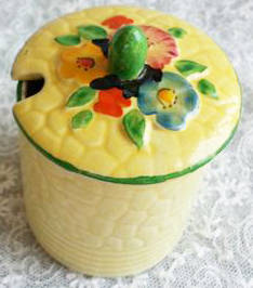 VINTAGE CROWN DEVON, ENGLAND, JAM OR SUGAR JAR WITH LID EXCELLENT CONDITION.