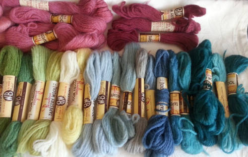 46  X ASSORTED SKEINS OF PENELOPE WOOLEN TAPESTRY THREADS
