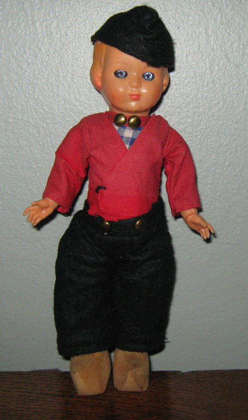 VINTAGE DUTCH BOY QUALITY DOLL open shut eyes  WOODEN CLOGS
