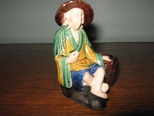 VINTAGE CHINESE MUDMAN WITH HAT AND BASKET   10cm TALL