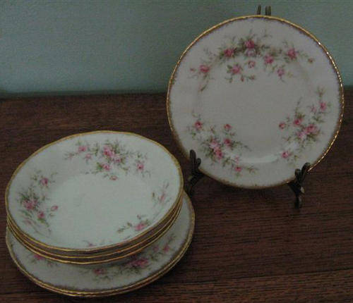 REDUCED, ROYAL ALBERT, 3  PLATES AND 3 BOWLS, CIR. 16CM, VICTORIANA ROSE
