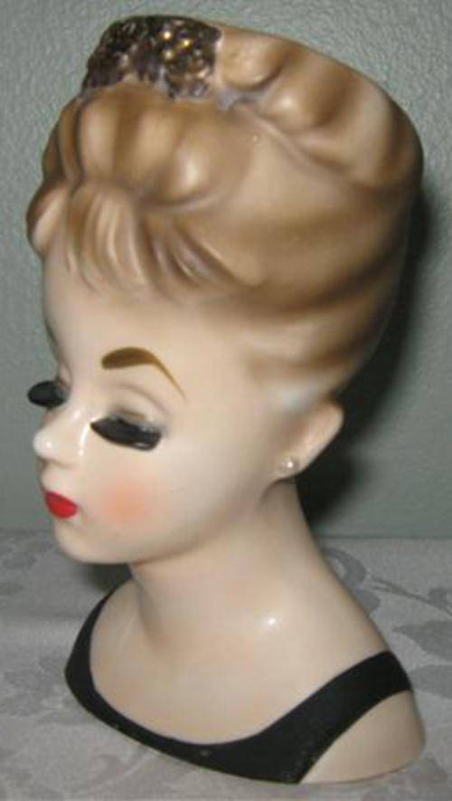INARCO, GLAMOUR GIRL, VINTAGE CERAMIC HEAD VASE, MADE IN CLEAVELAND OHIO, 1964.