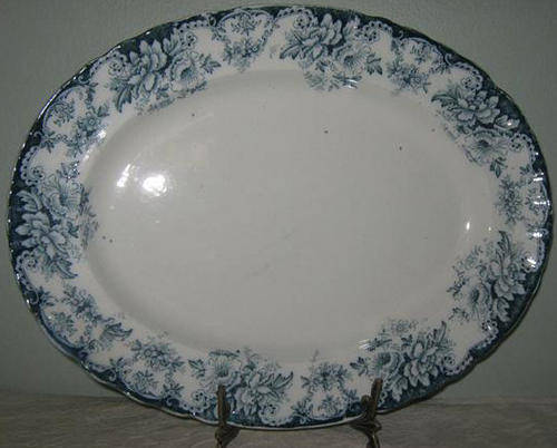 VICTORIAN, ALBANY LARGE PLATTER, PERFECT FOR THE CHRISTMAS TURKEY !!, LENGTH 37.5CM.