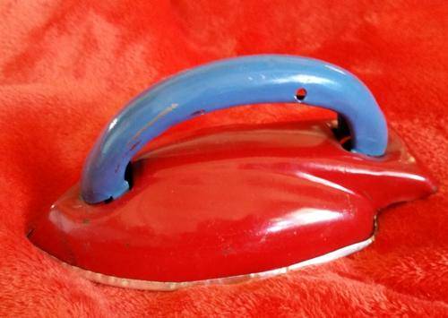 vintage 1950's tin toy iron