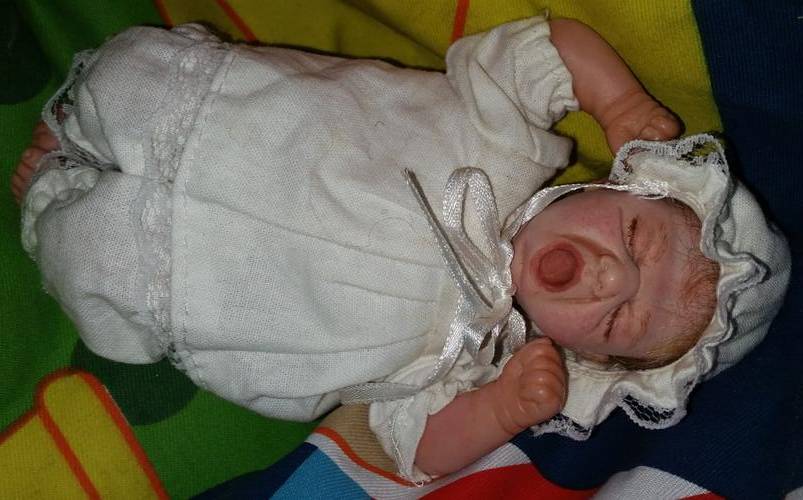 VINYL MINI REBORN BABY