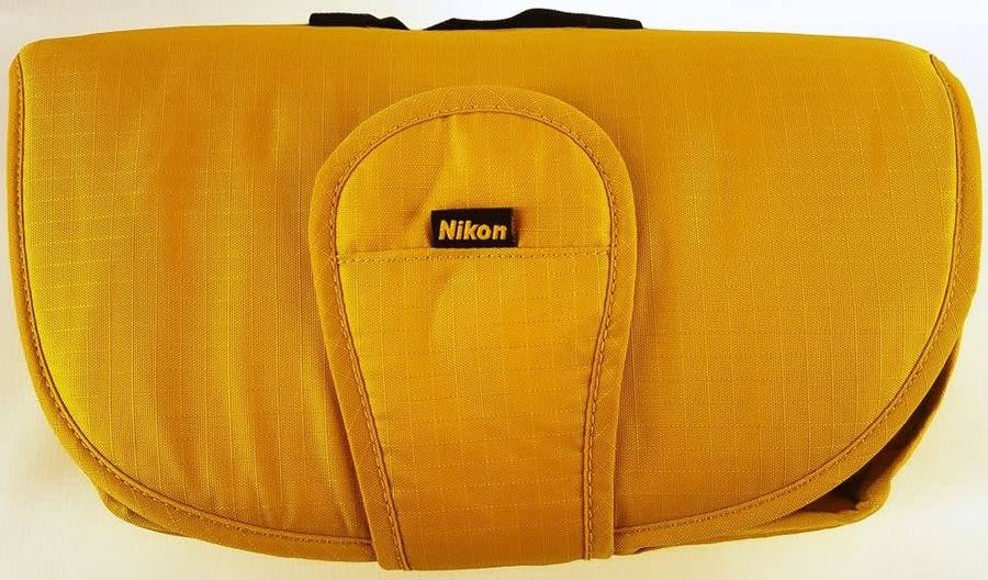 Nikon D7000 Camera Body with AF-S Nikkor 18-105mm 1:3.5-5.6G ED Lens Charger Battery Backpack