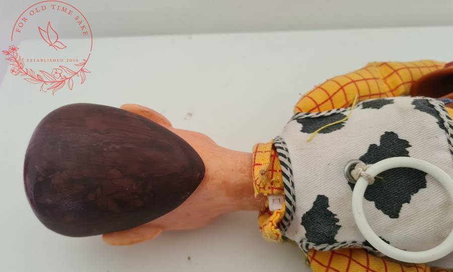 Vintage Woody, comes as per photos