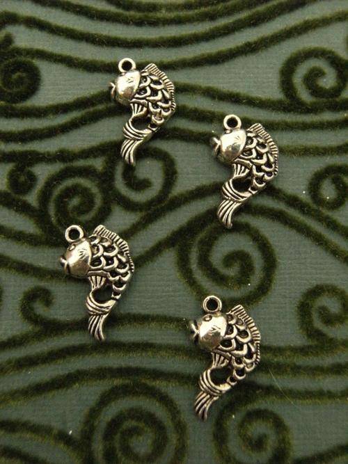 Goldfish charms X 4