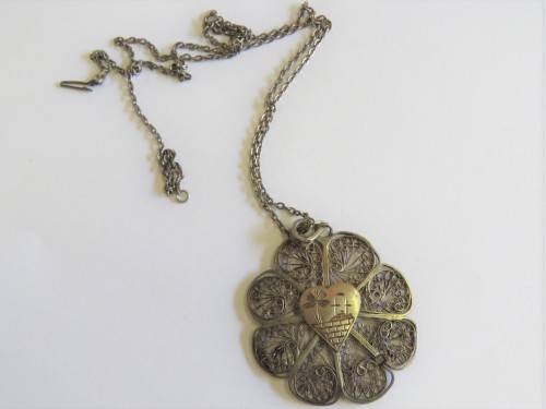 Sterling silver necklace with Palestine filigree pendant