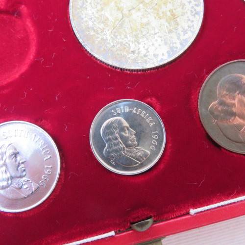 1966 RSA short proof set in long proof box - Afrikaans R1