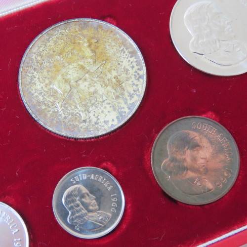1966 RSA short proof set in long proof box - Afrikaans R1