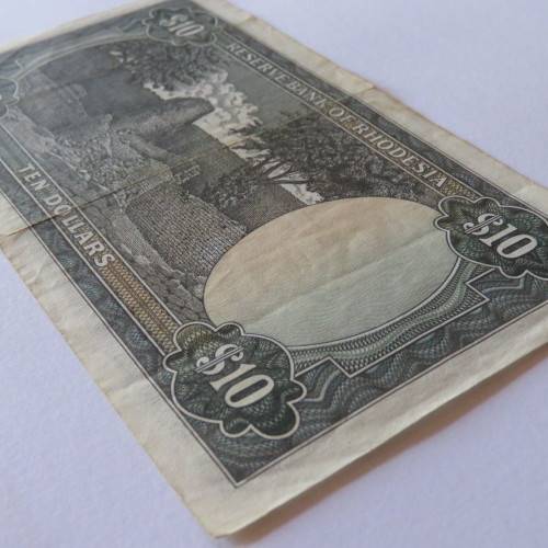 Reserve Bank of Rhodesia Ten Dollars 3 December 1975 - VF