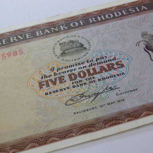 Reserve Bank of Rhodesia Five Dollars 15 May 1979 - AU