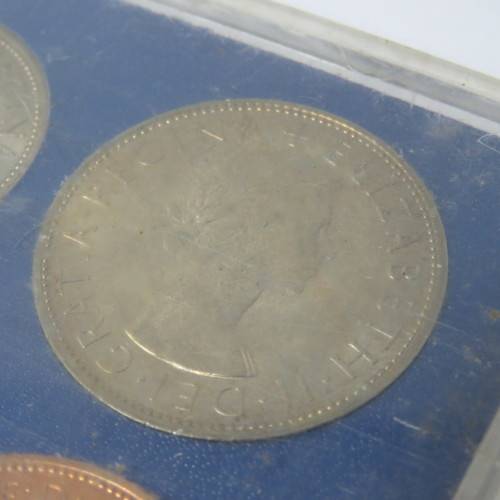 Great Britain coin set with last Pound, shilling, penny coins and First Decimal coins - uncirculated