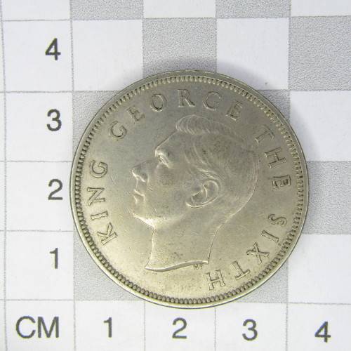 1949 New Zealand Half Crown - AU