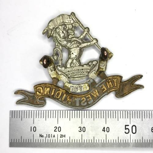 Great Britain Infantry of the Line, The Duke of Wellington`s Regiment (West Riding) Cap badge