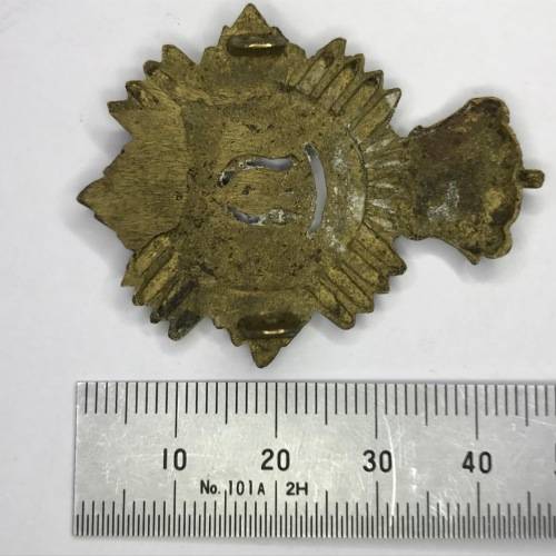 Duke of Edinburgh`s own rifles cap badge - 1922 to 1963 - brass