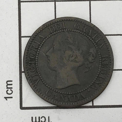 1858 Canada 1 Cent - broken stem @ 9 O`clock and 7 O`clock