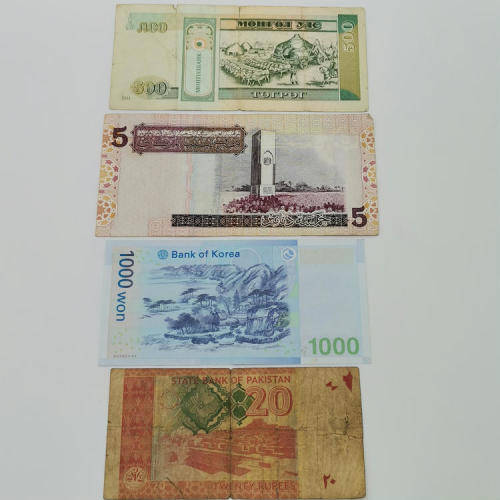 Lot of 10 world banknotes