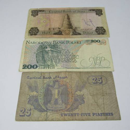 Lot of 10 world bank notes
