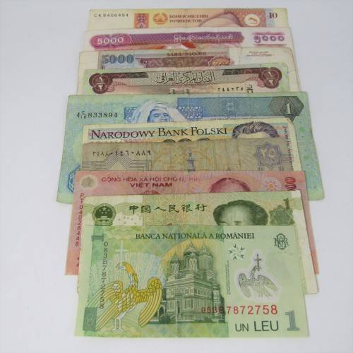 Lot of 10 world bank notes