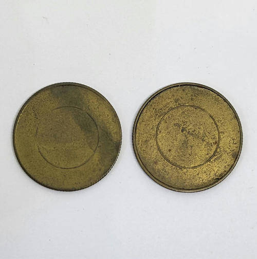 Pair of unusual 3d and 9d tokens
