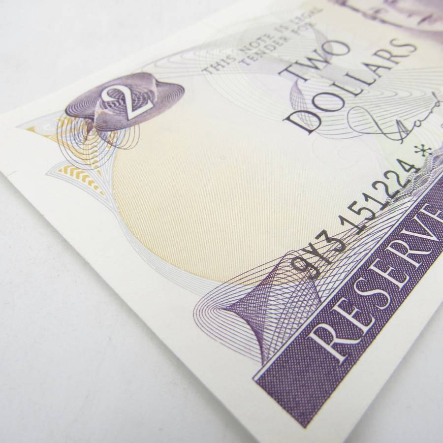 New Zealand 2 Dollars - 1977 to 1981 replacement note 9y3* AU condition