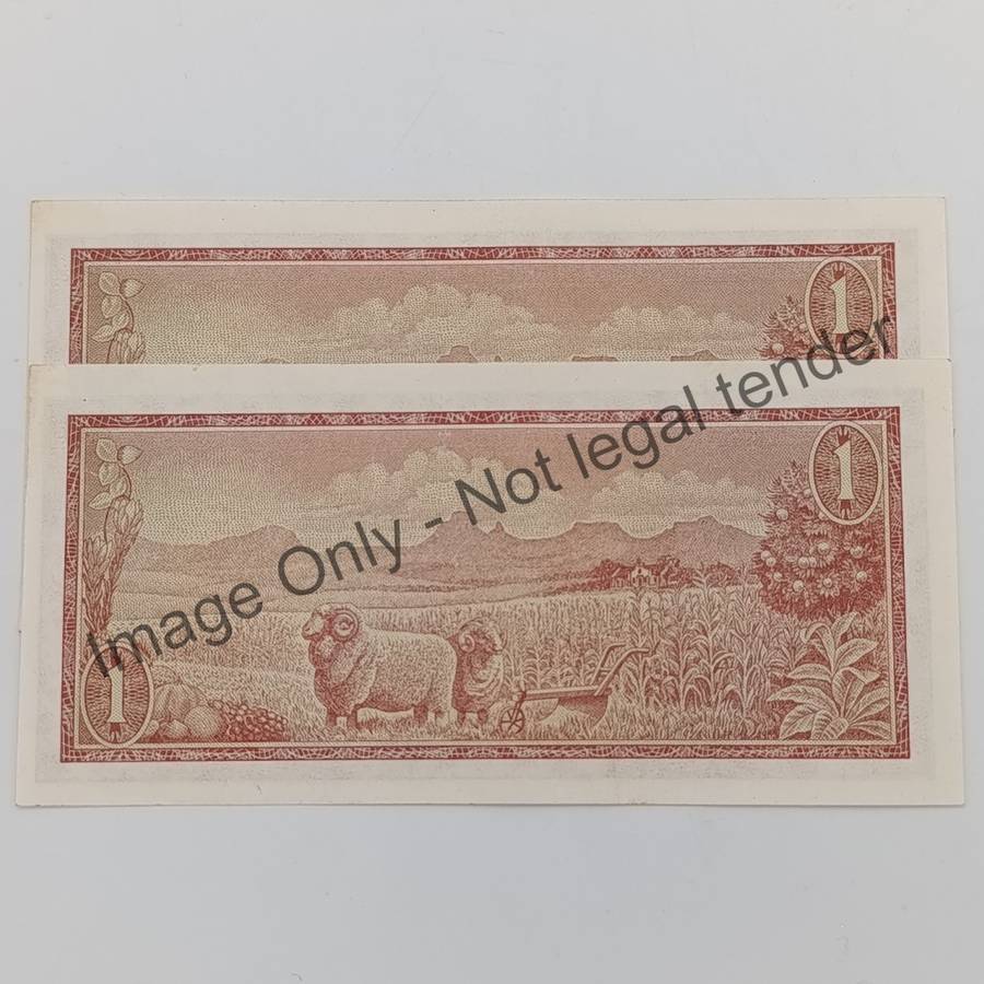 TW de Jongh Pair of uncirculated R1 banknotes 3rd Issue