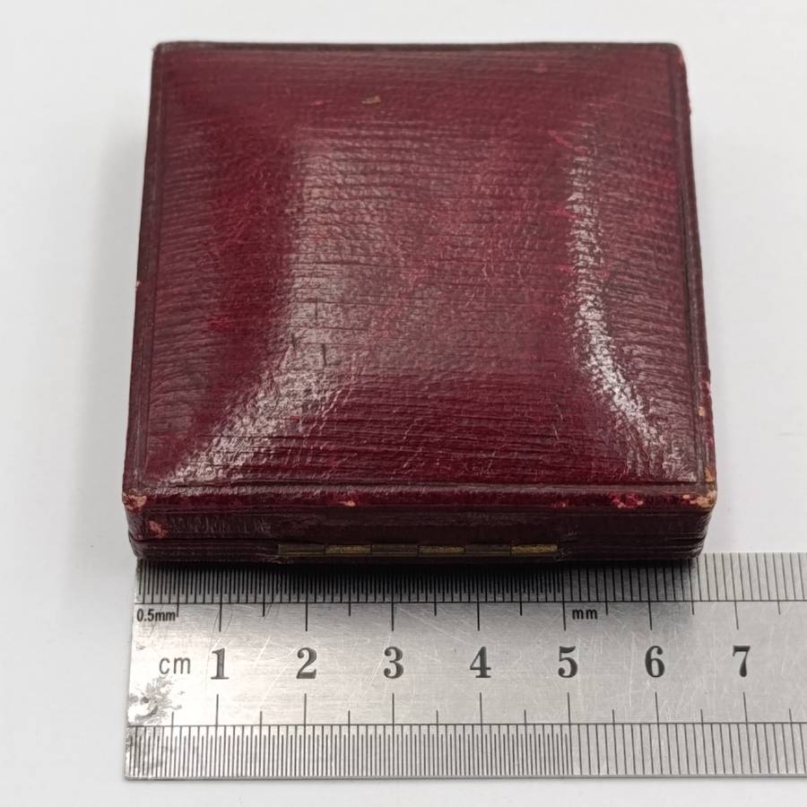 1902 Coronation medallion of the Grand Hotel - Edward VII and Queen Alexandria